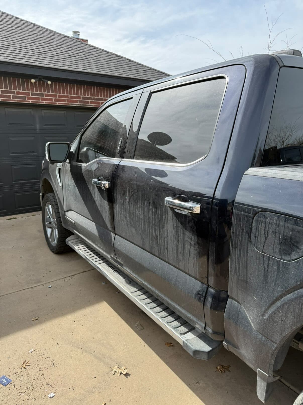 Ford F-150 dirty exterior before wash