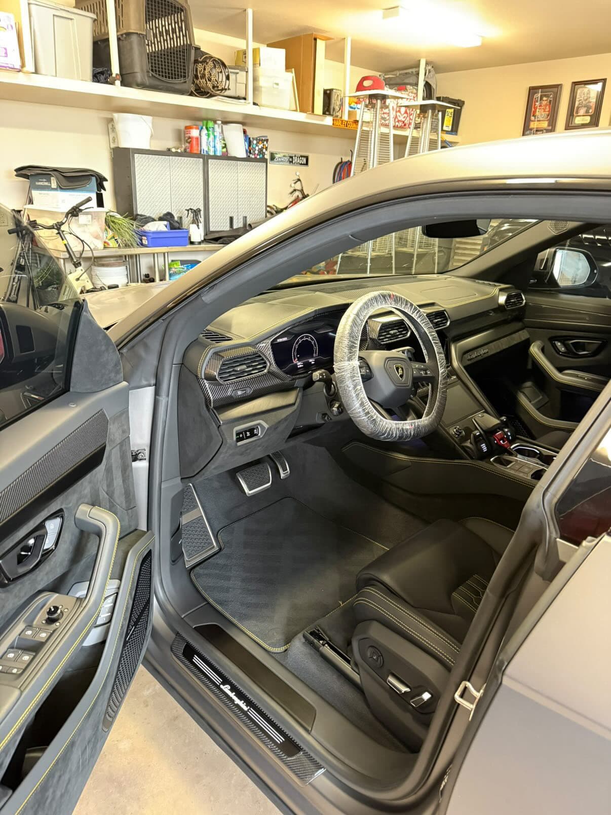 Lamborghini Urus interior detail